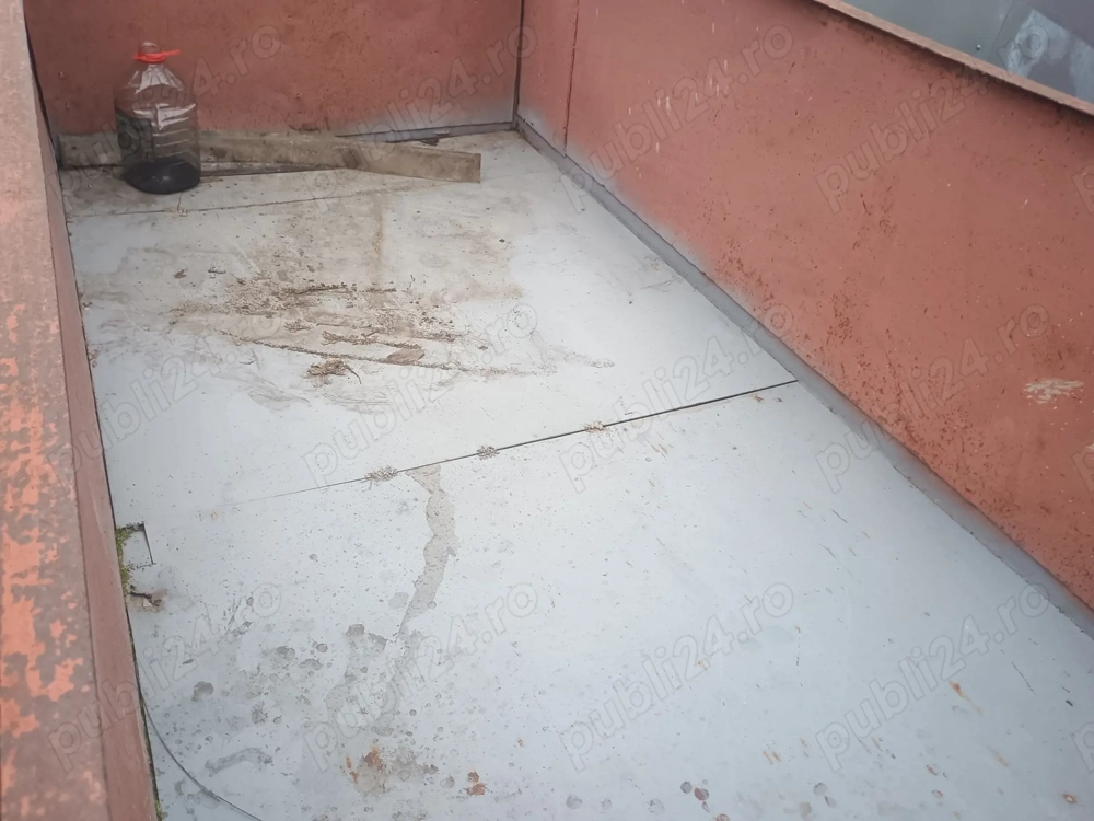 Vând remorca monoaxă 