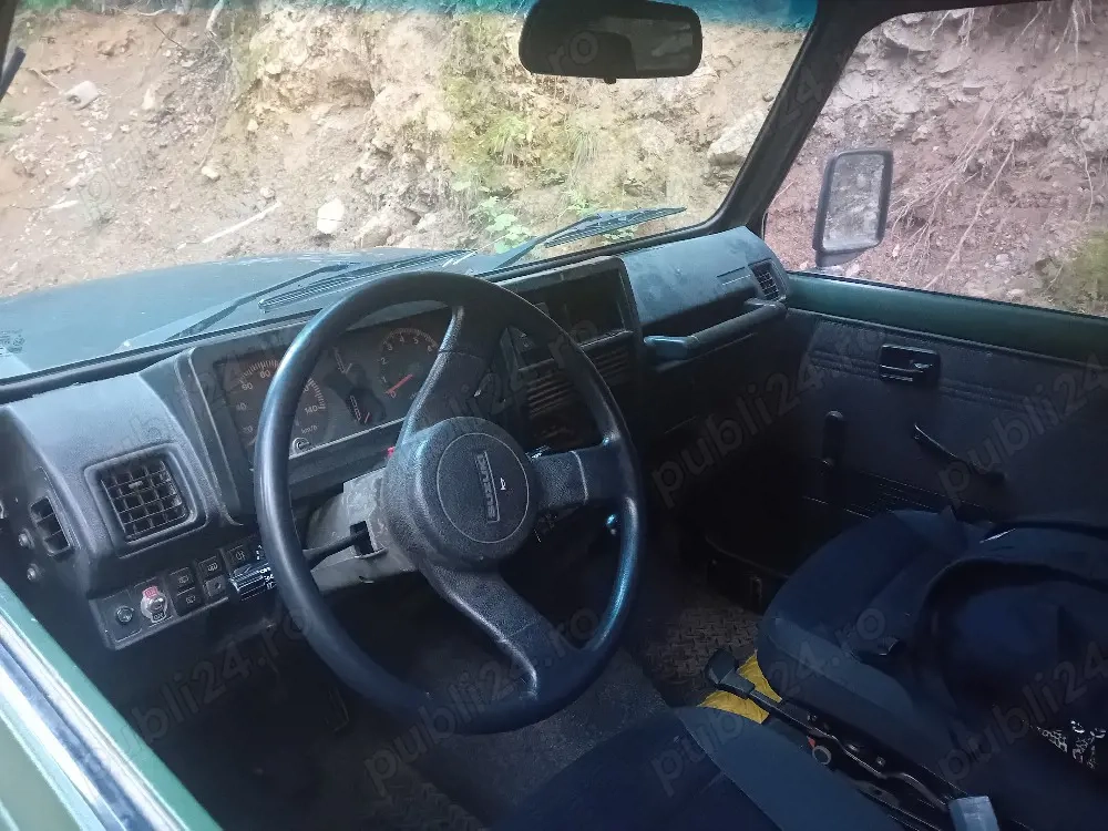 Vând Suzuki Samurai 