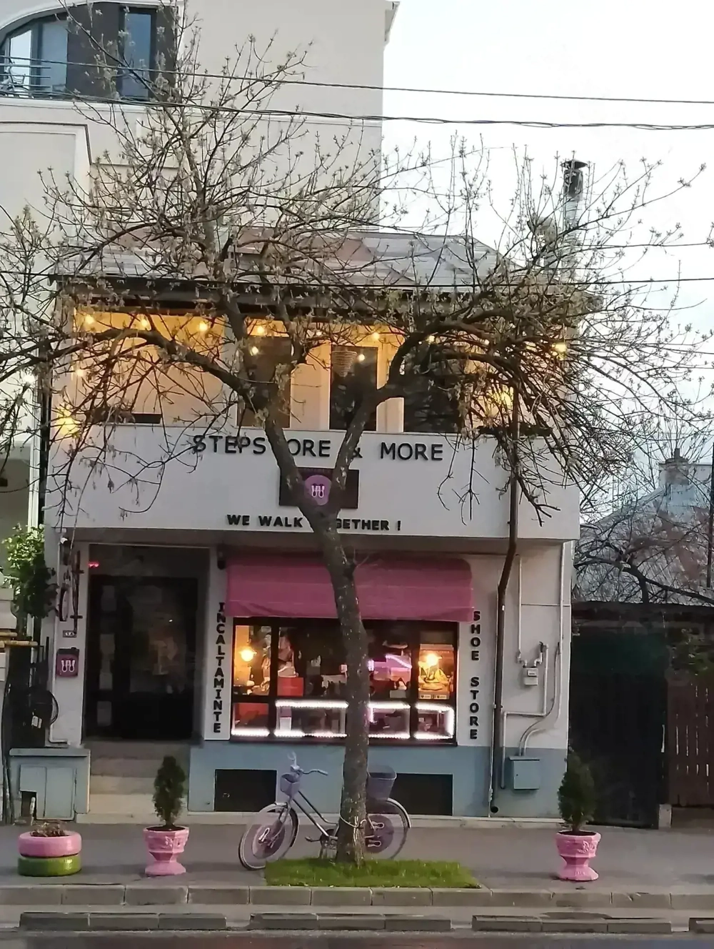 Vanzare afacere la cheie  incaltaminte-genti, zona premium, stradal, cartier Aviatiei, sector 1