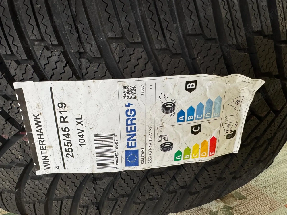 Vand 4 anvelope Firestone Winterhawk 255/45 R19