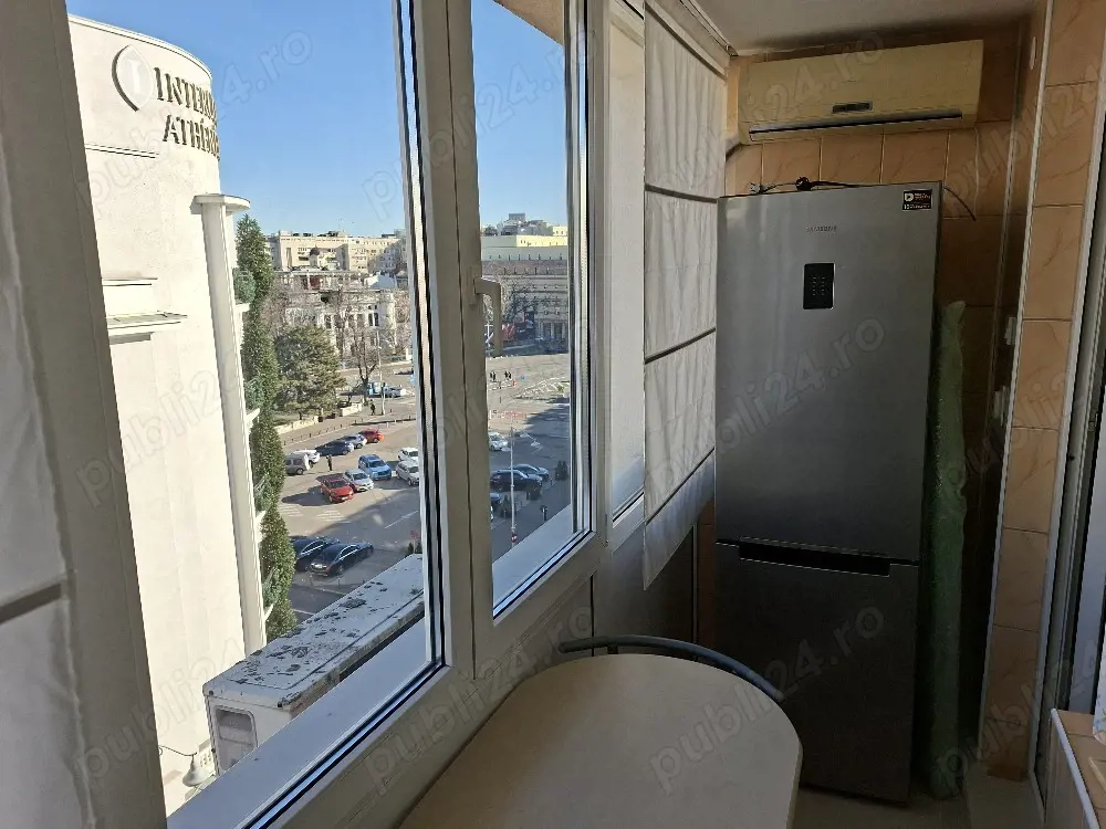 Inchiriez garsoniera vis a vis de Athenee Palace nou renovata