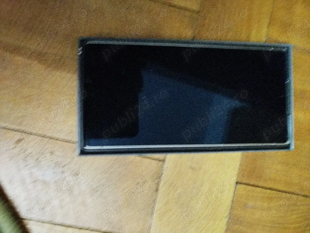 vănd telefon S25 ultra
