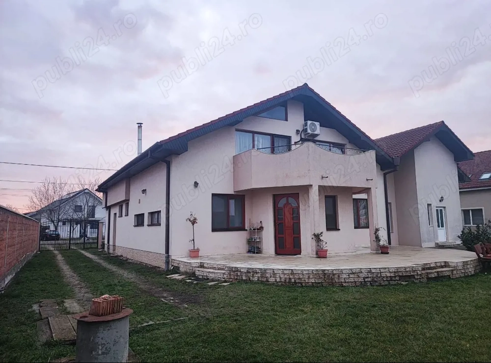 Vând casă P+M 8 camere Cihei - Oradea 