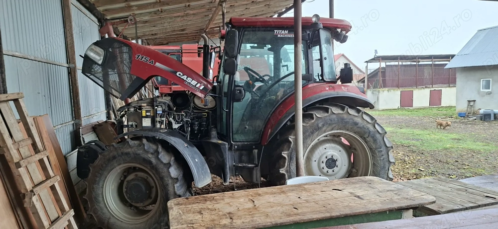 Vând tractor Case 115A