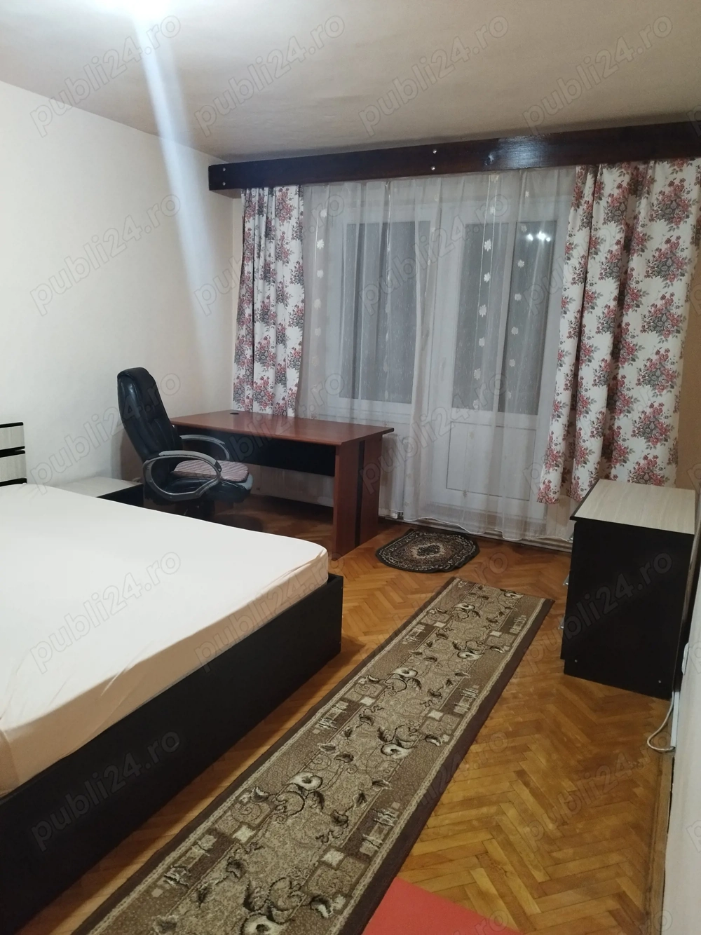 Inchiriez ap.cu 2 cam.in zona 7Noi.