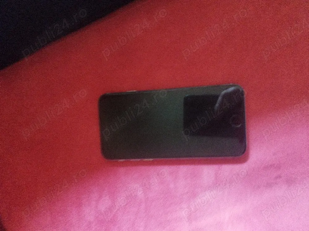 Vând un telefon iPhone 6