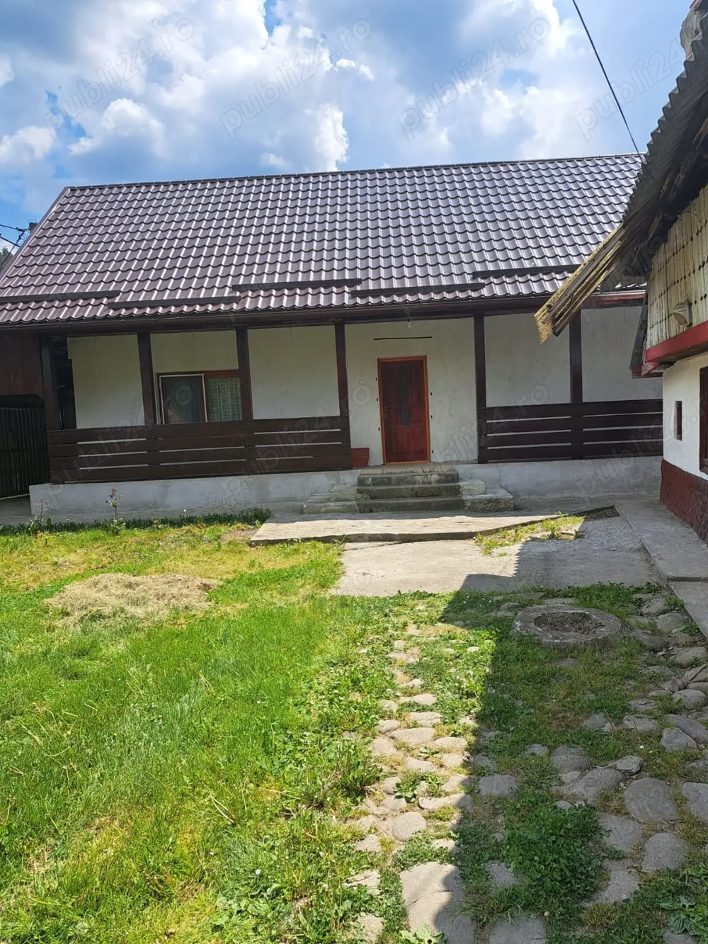 VAND urgent casa zona de munte (am mai lăsat din preț) 