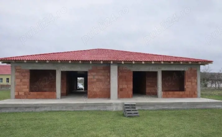 Casa tip duplex in Sandra 