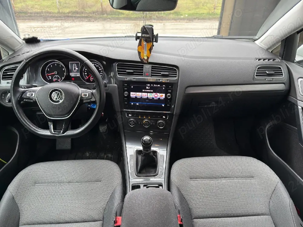 Golf 7 2020 august- 18.300 km bord  Pret-16.300 euro 1.5 ACT TSI BENZINA