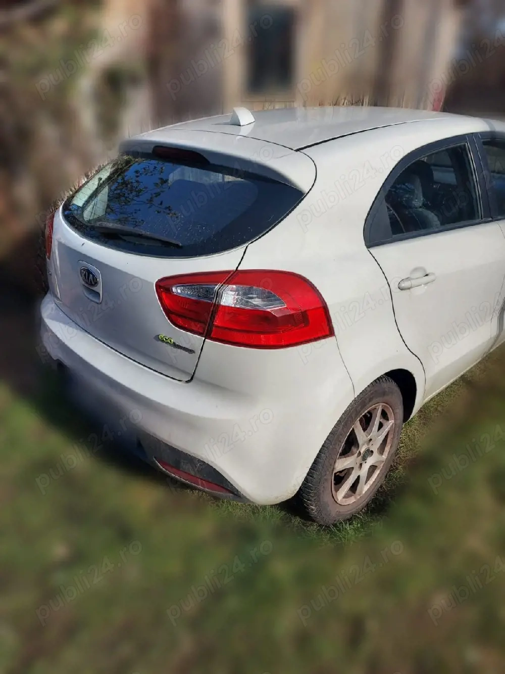 Vând Kia Rio 2013