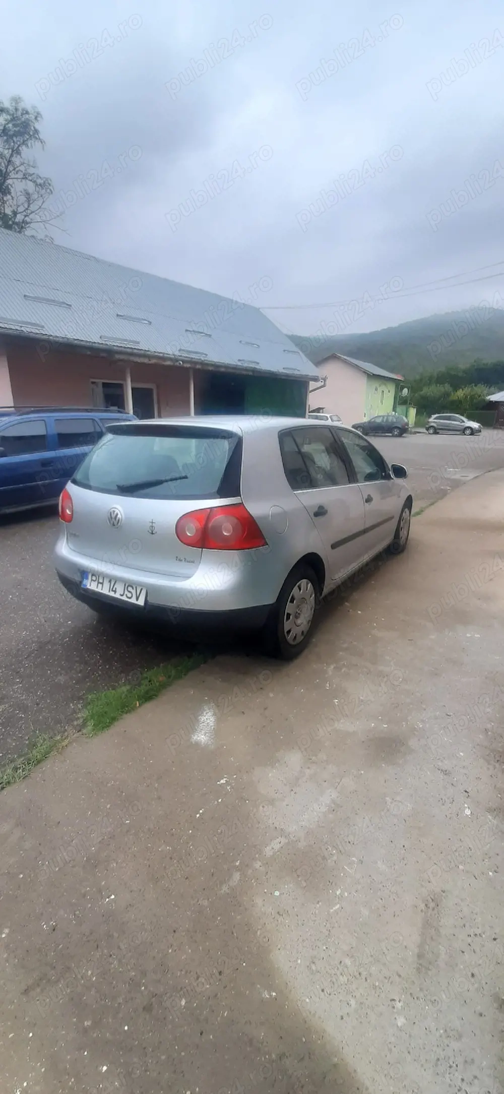Vând Volkswagen Golf 5 1400 benzină  am 2005 