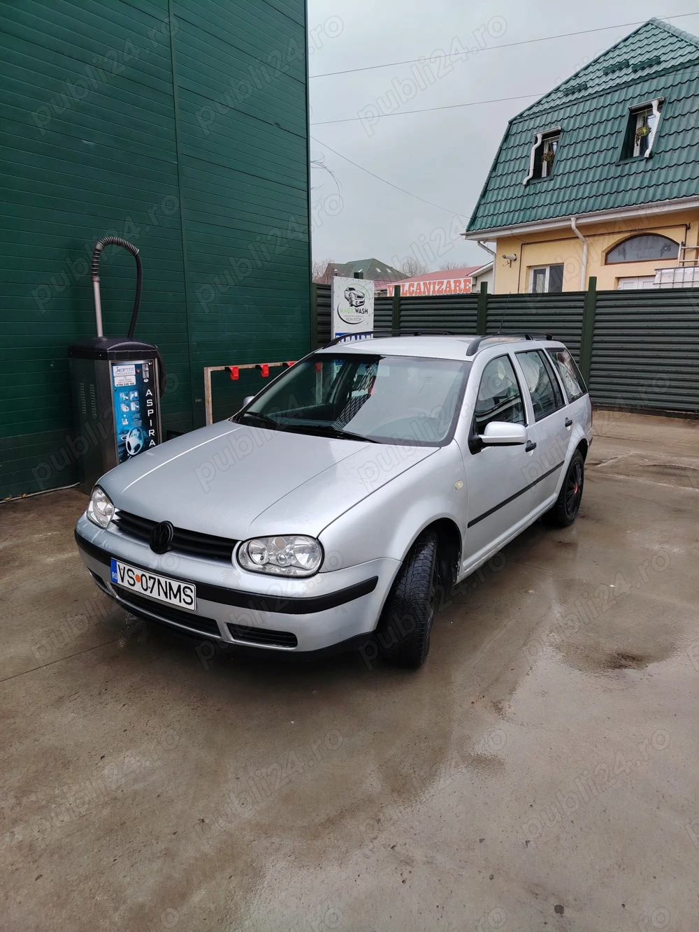 Vând Golf 4,an fabricație 2001.