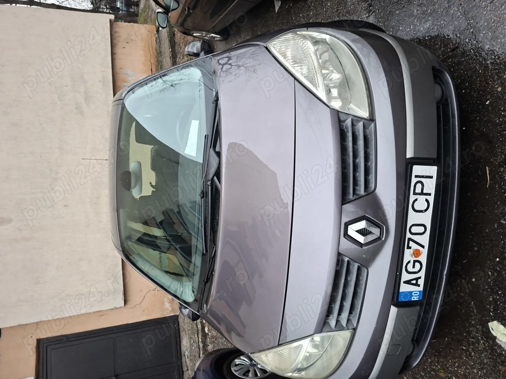 Vând Renault Scenic 2,an 2003,motor benzina 1,6,acte la zi,functioneaza perfect