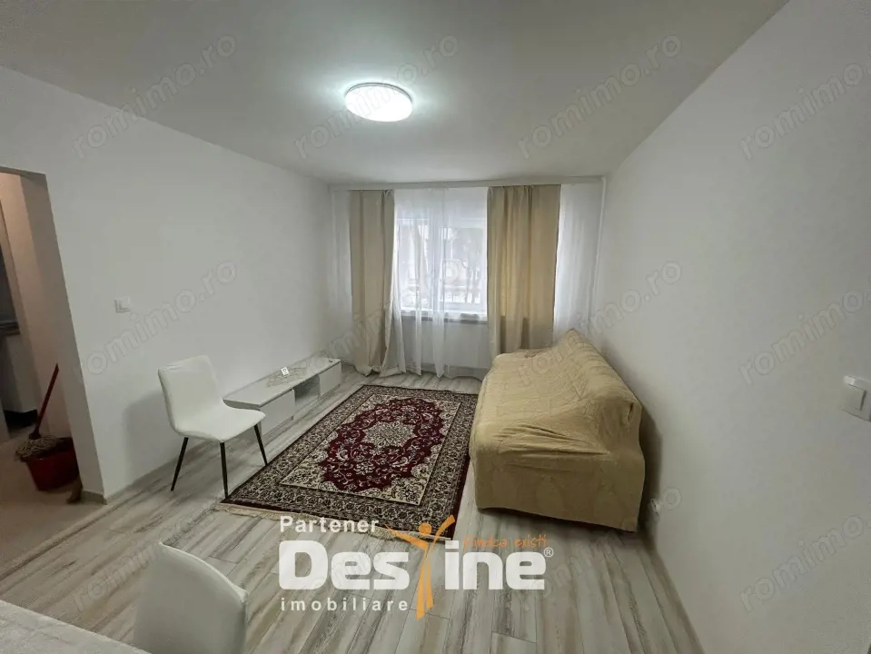  Apartament 2 camere - Semidecomandat, Centrala termica,  renovat - Podu Roș 