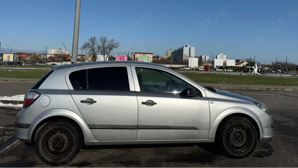 Opel Astra H 1.4 benzina an 2004