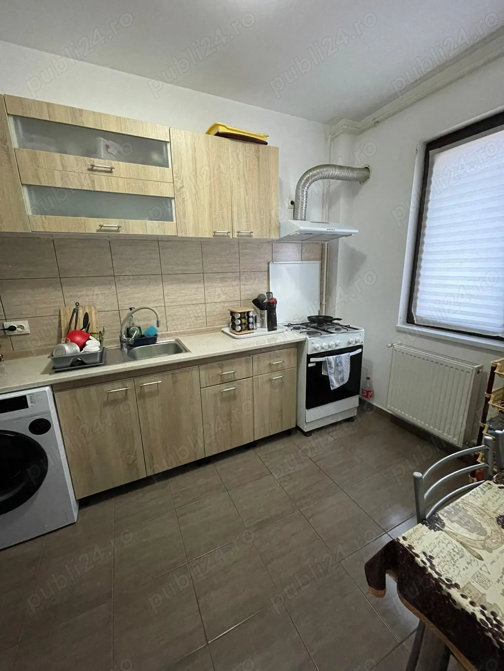 Apartament 2 camere de închiriat 