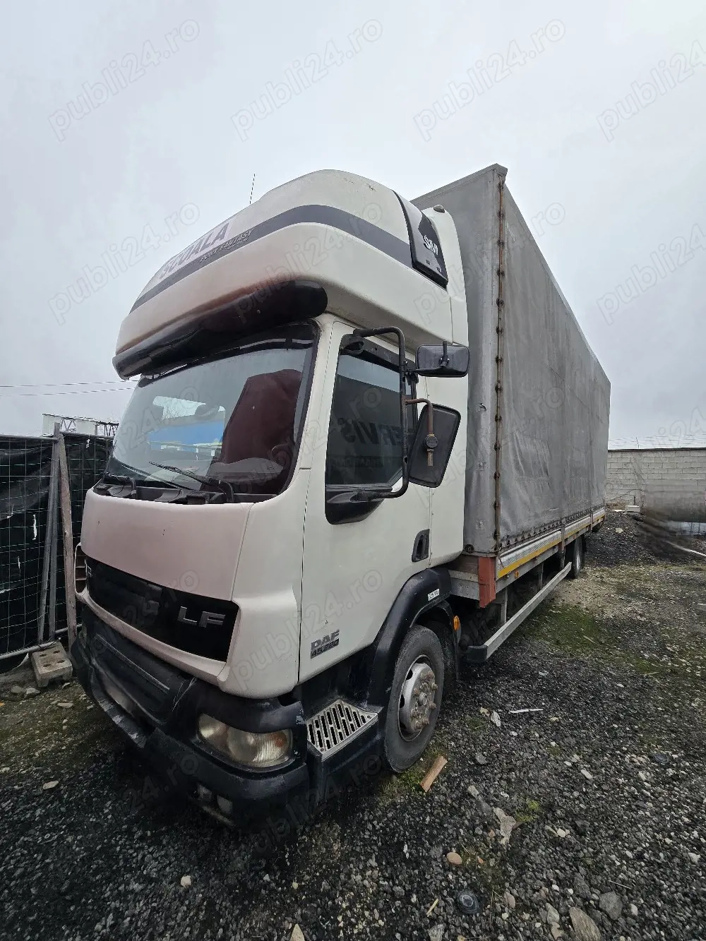 Vand  schimb Daf Lf  agreeat scoala