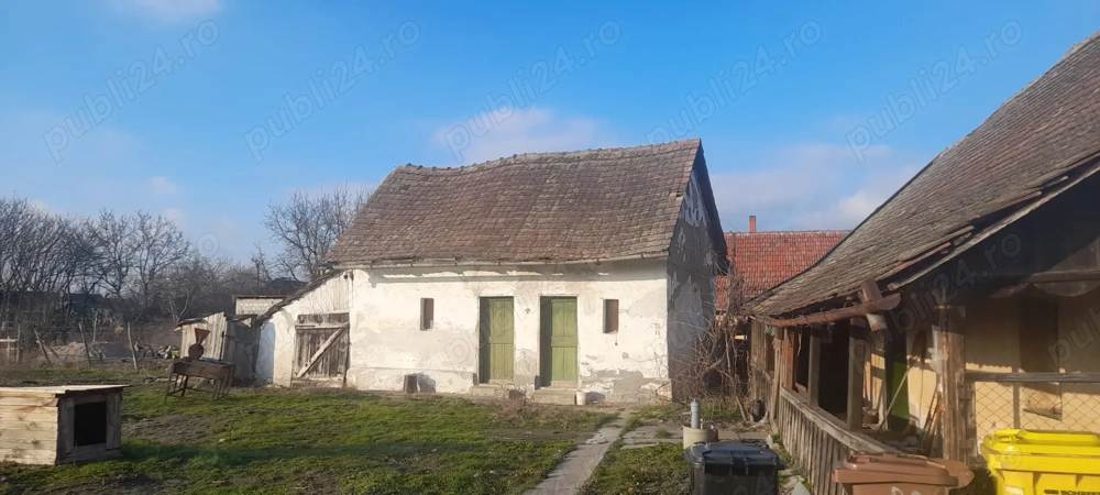 Casă cu grădină 3680 mp