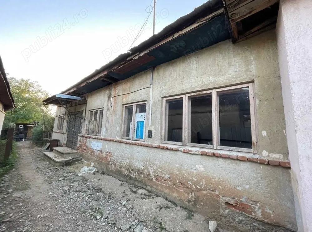 Casa de vanzare