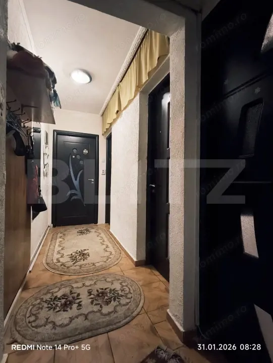 Apartament 3 camere, 49 mp, zona Alexandru cel Bun