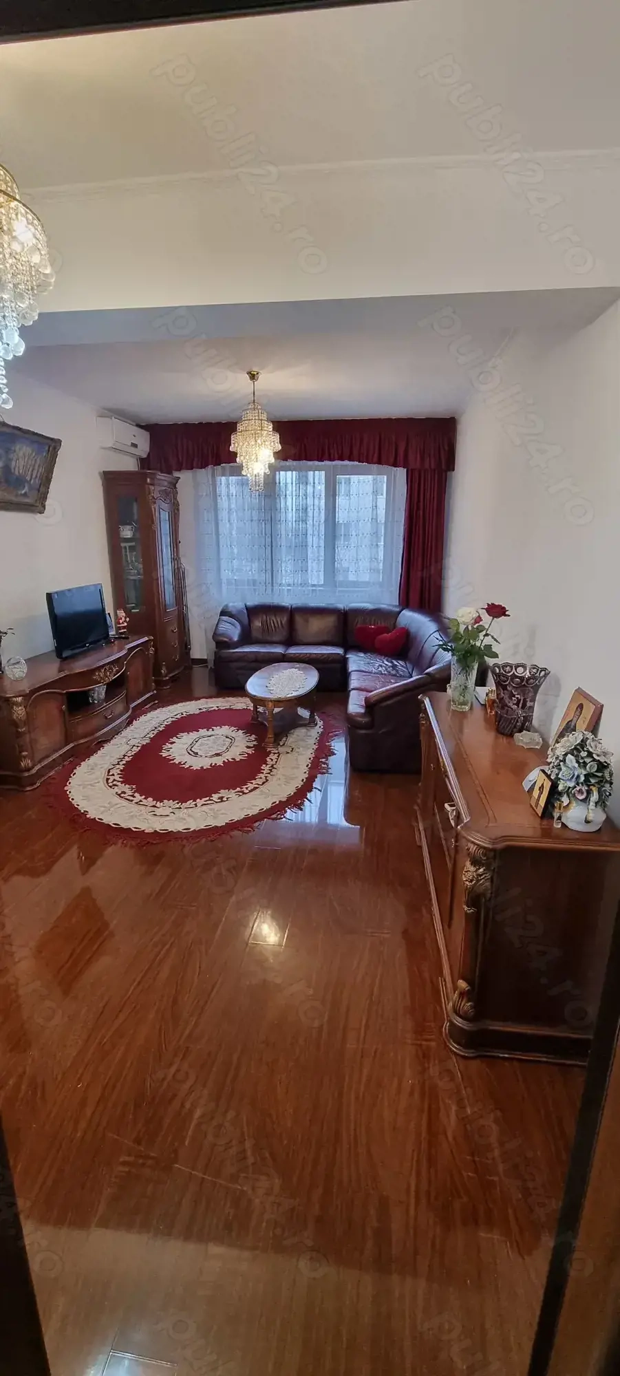 Propietar ,vand ap.2cam ,101.800Euro 