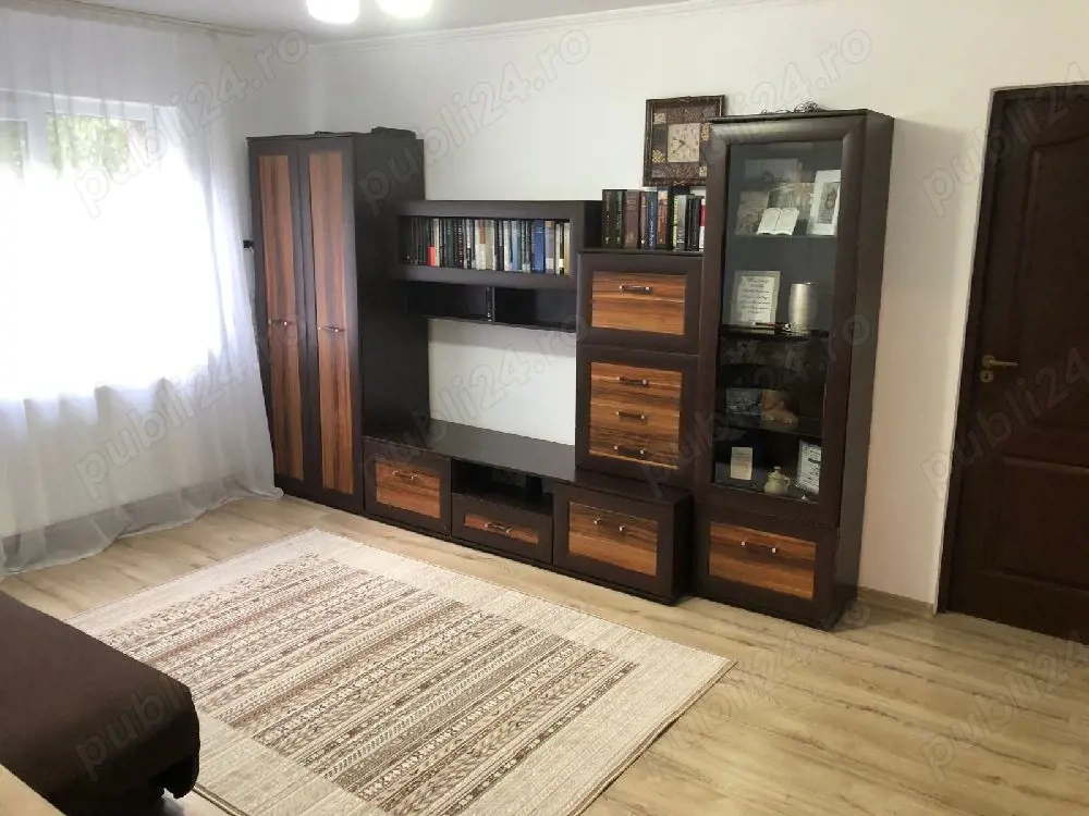 Vand apartament semidecomandat Melodiei