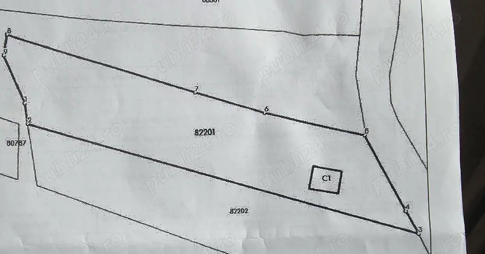 Teren intravilan 1.617 mp   25 m deschidere la asfalt   utilități la poartă   Budeasa   Ciobotea