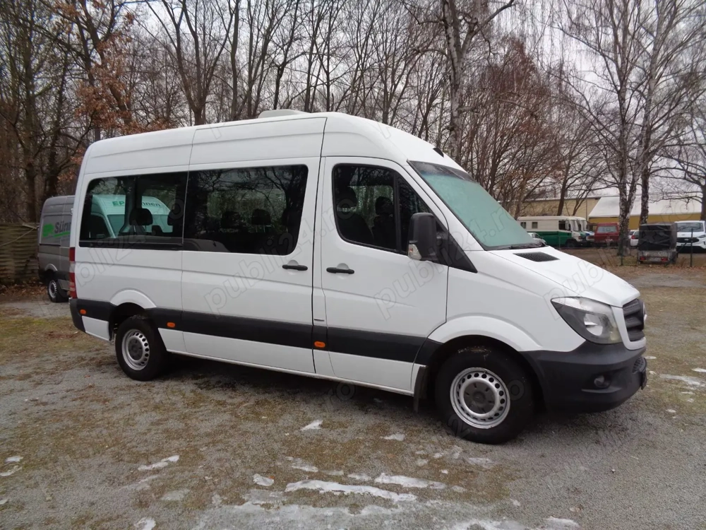 Mercedes-Benz Sprinter 9 Locuri | Ușă Electrică | Climă Mare | Încălzire Auxiliară