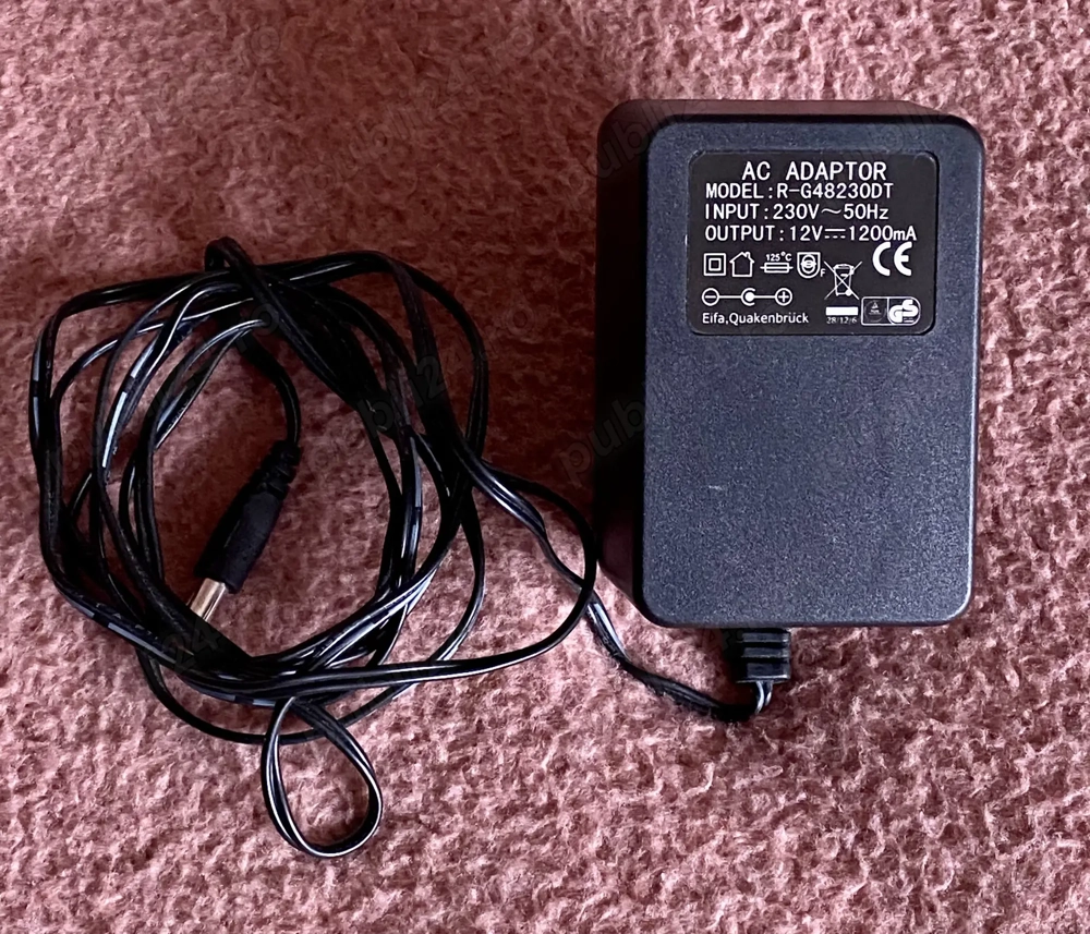 Alimentator 220-12V 1,2A