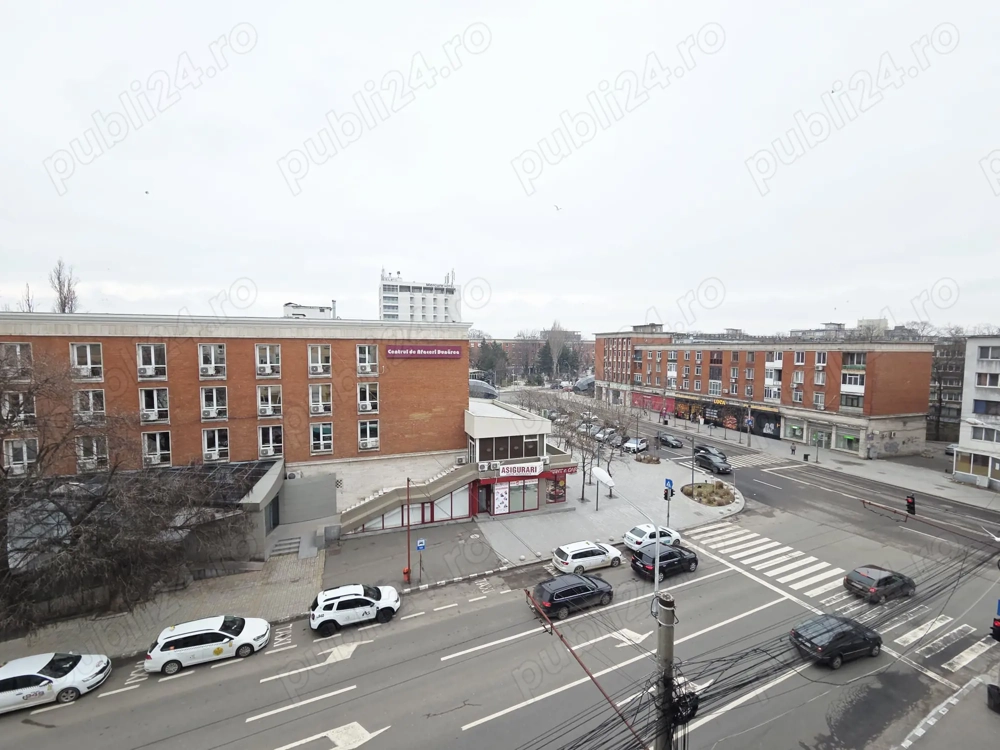 Apartament cu 3 camere ZONA ZERO 60 mp LIBER 