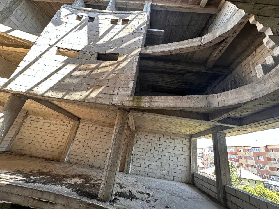 HOTEL S+P+2E+M de vanzare in Alba Iulia Cetate