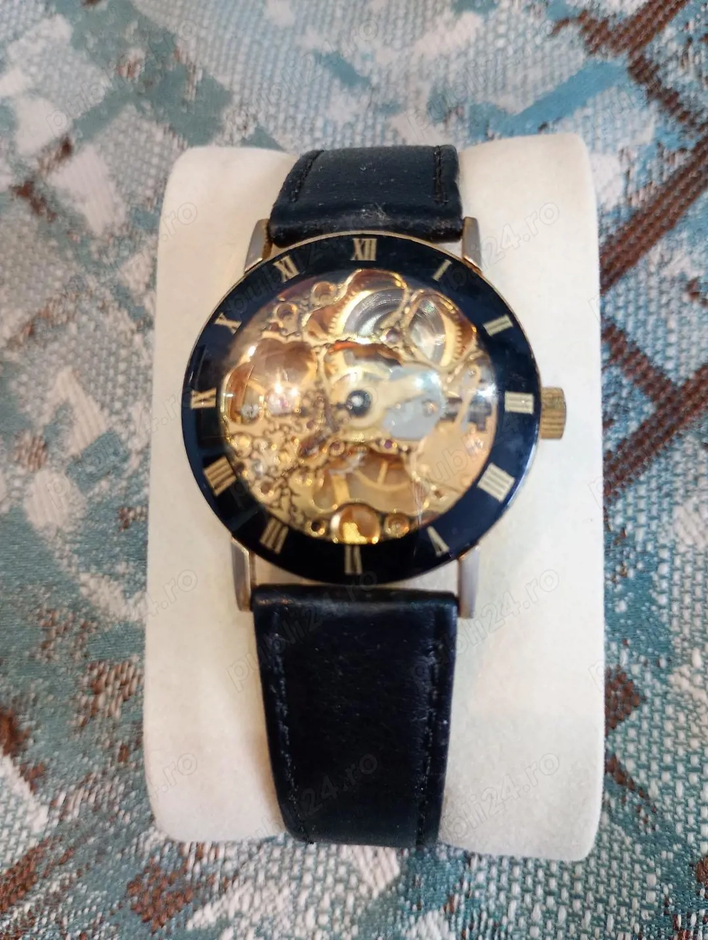 Ceas dama automatic.