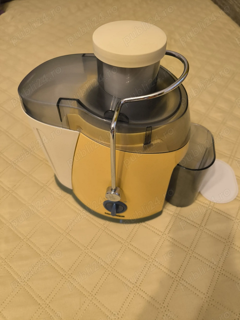 Vând storcător de fructe marca Heinner