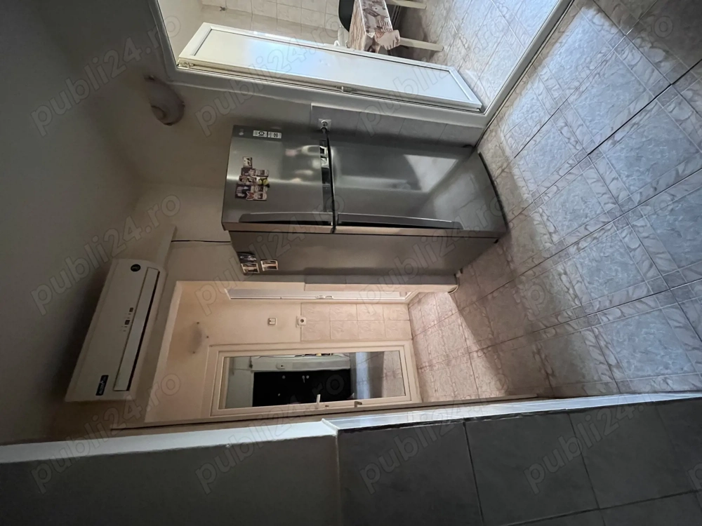 Vând apartament 2 camere decomandat 