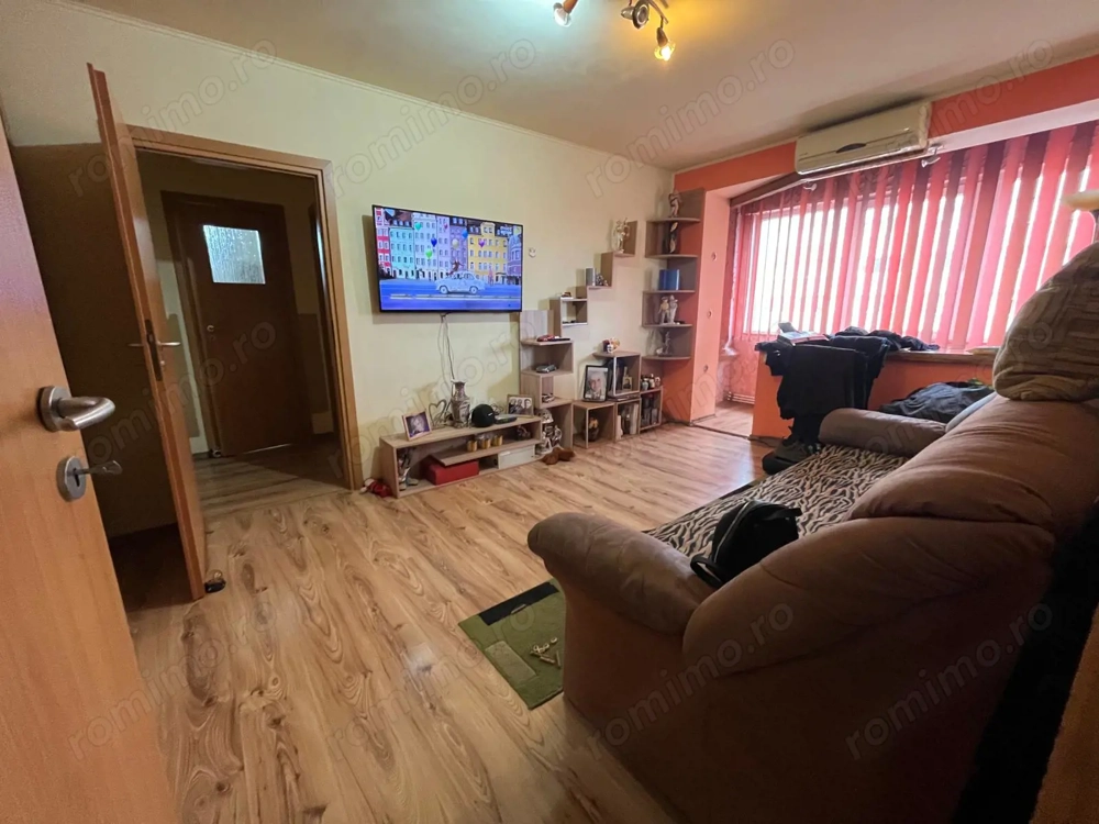 Etaj intermediar. Aproape de Lidl de pe TORONTALULUI !