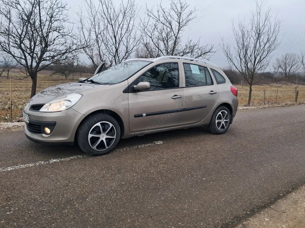 Renault clio ..