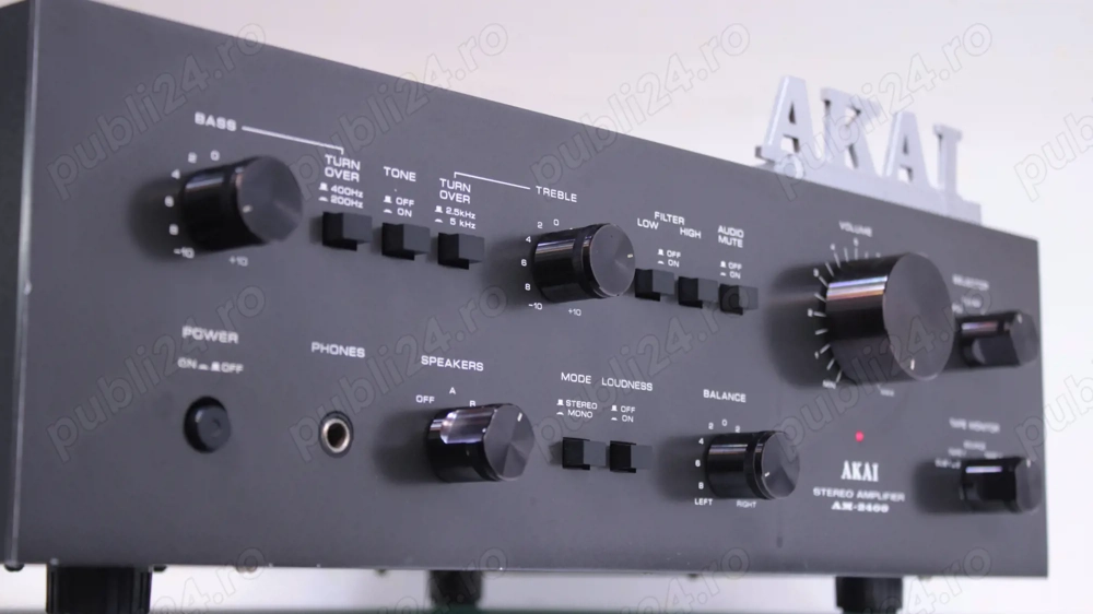 Statie Amplificator Akai AM-2400(2x60W).