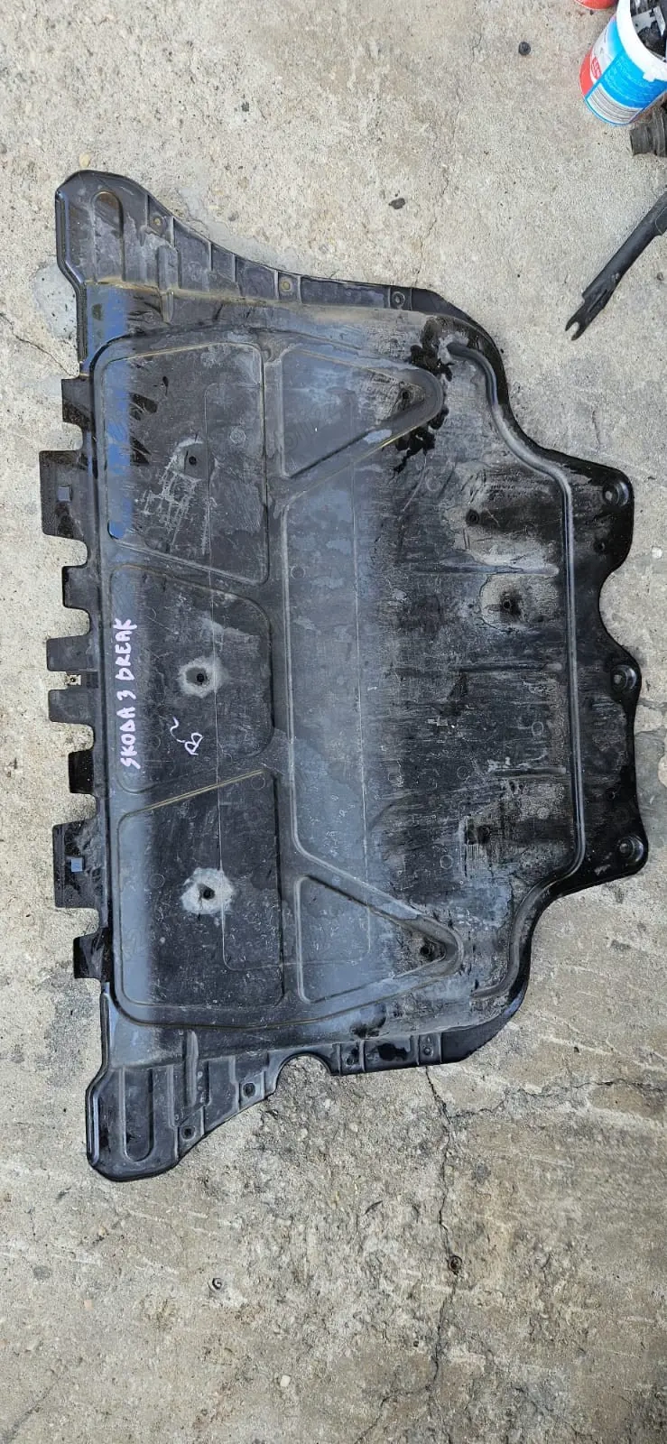 vand scut motor, skoda octavia 3