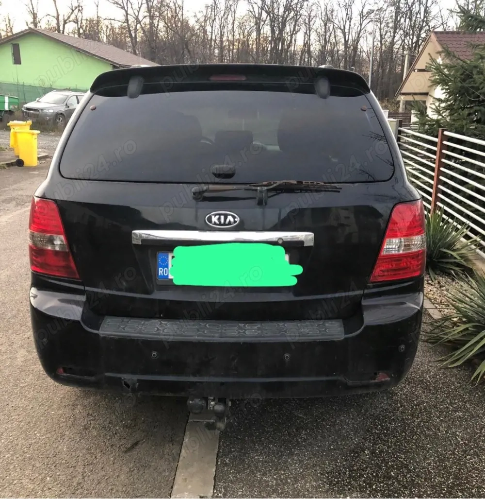Dezmembrez Kia Sorento 