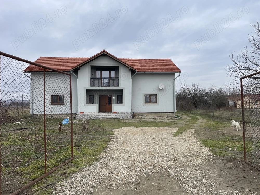 Casă de vânzare în Lugoj   273 mp utili, teren de până la 5.561 mp