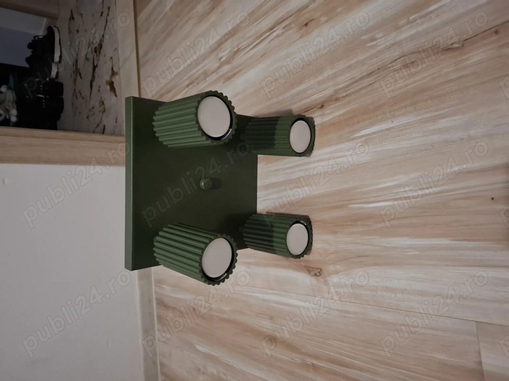 Plafoniera cu leduri 