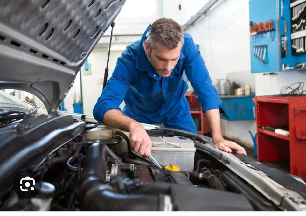 Caut job ajutor mecanic