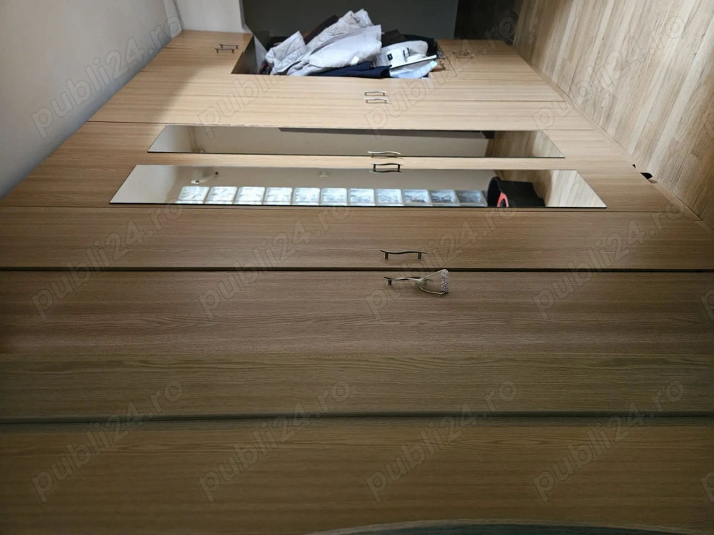 Apartament 2 camere,semidecomandatBul.Dambovita,etaj 2