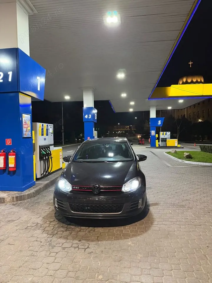 Vand Golf 6 GTI 2010 2.0 TSI Sau schimb cu BMW F11