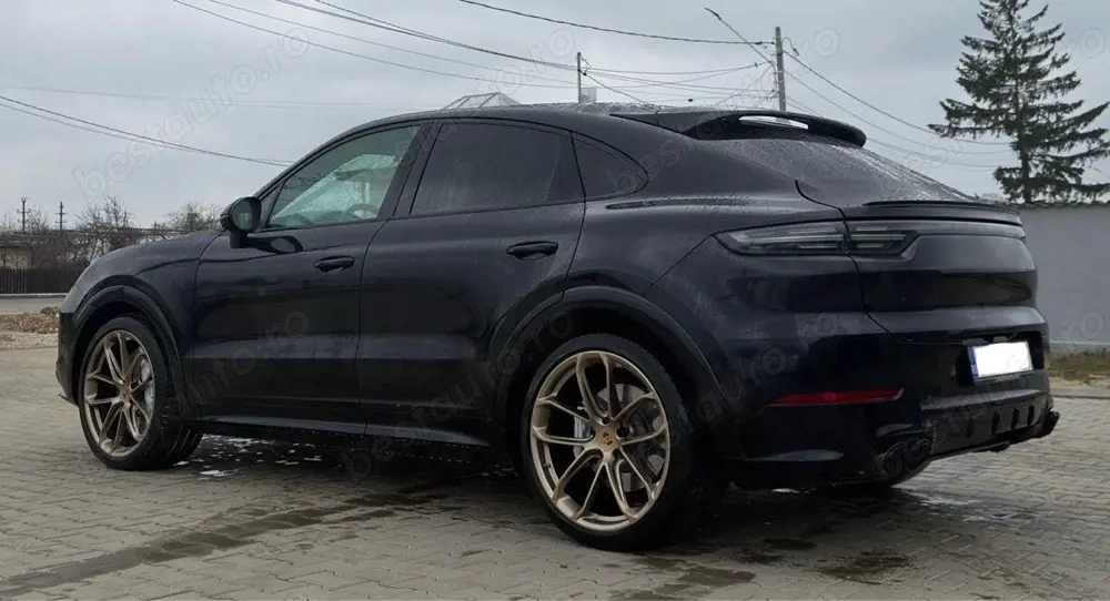 Porsche Cayenne Coupe S PACK GTS  462cp   2 km unic proprietar 