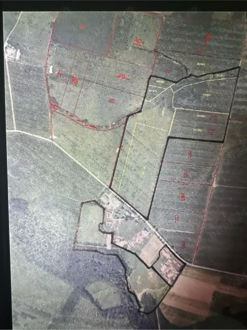 Teren extravilan 38 Ha + 2 Ha intravilan 