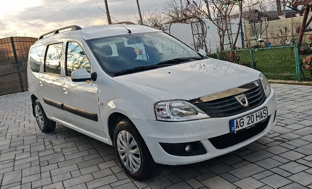 Dacia Logan MCV   2012