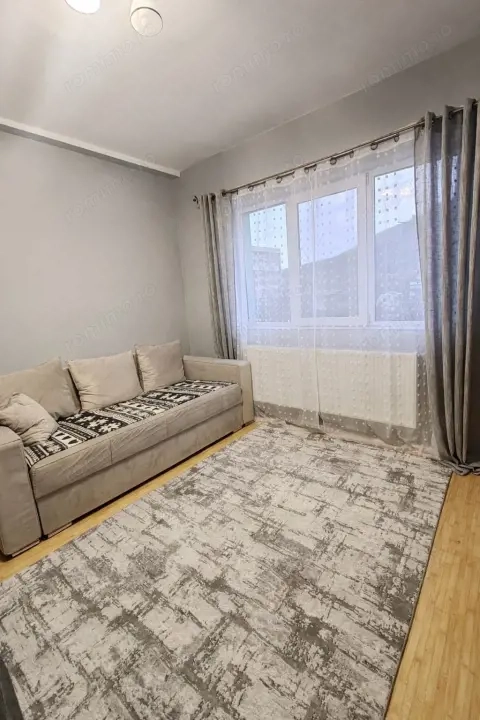 Apartament 2 camere, 43 mp, zona Sasar