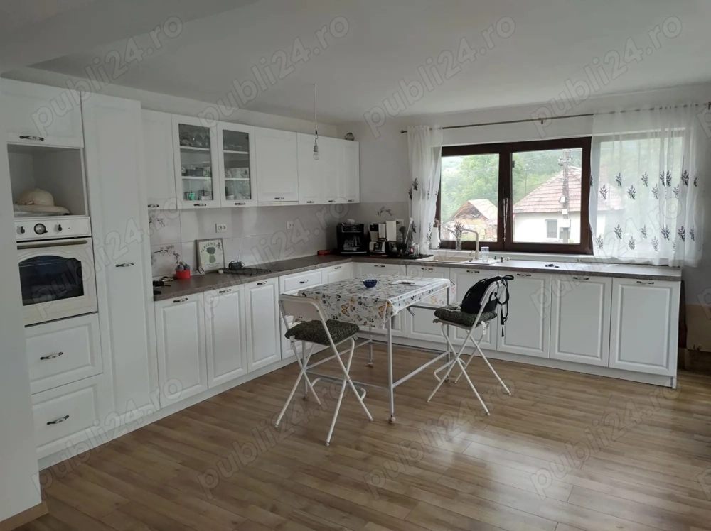 Casa de vanzare 218 mp