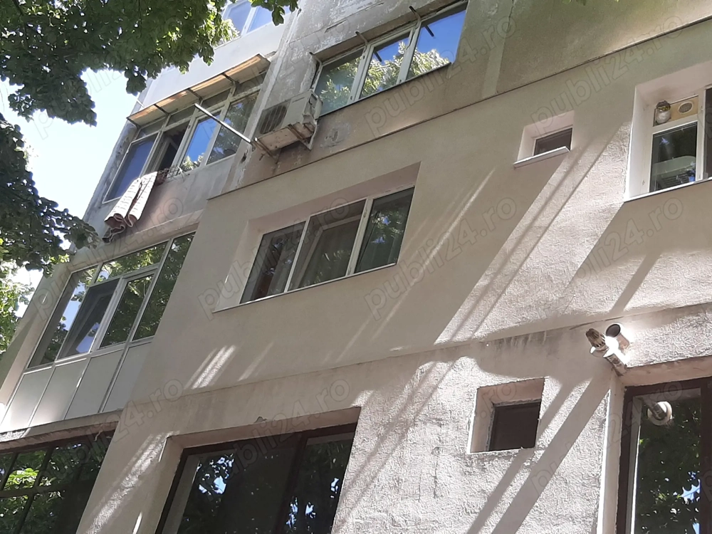 Închiriez apartament cu două camere